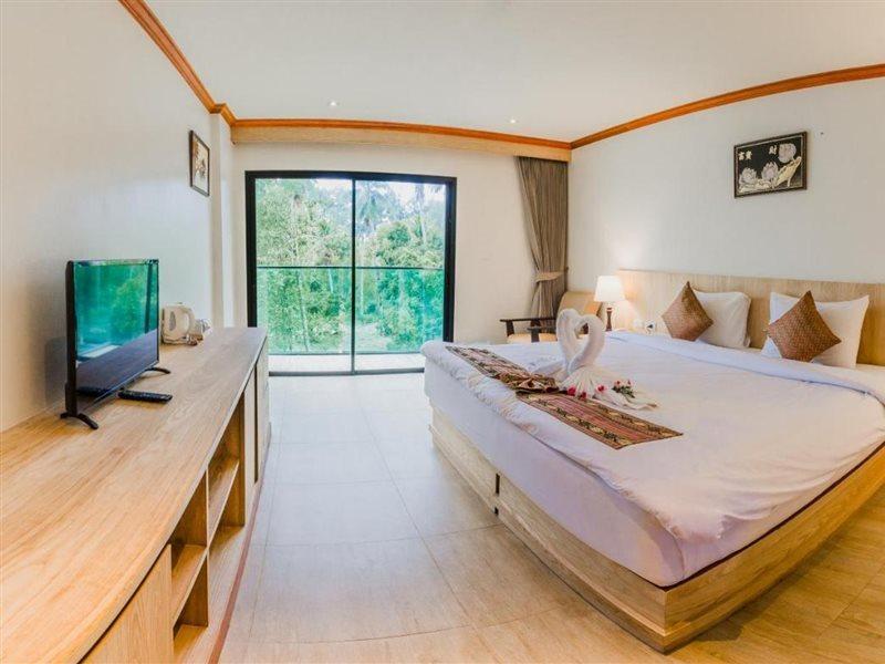 Airport Beach Hotel Phuket - Sha Extra Plus Nai Yang Beach Kültér fotó